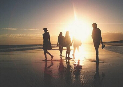 配图片的朋友说说:什么是好朋友?有人说,那是地球上翻版的自己12