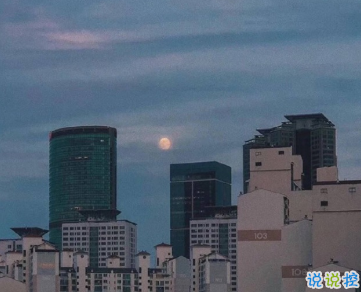 中秋配上国庆的可爱句子 中秋国庆都在一起了1