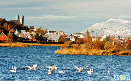 在冬天能够温暖人心的唯美说说 遇你在春熟在夏疏在秋别在冬1