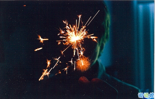 写给失恋分手后的伤感说说带图片 很难过的一个人感到孤独寂寞的说说6