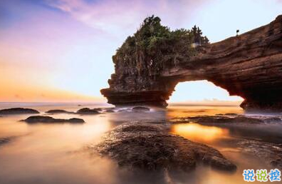 正能量说说配图朋友圈必赞的:身材不好就去锻炼,没钱就努力去赚2