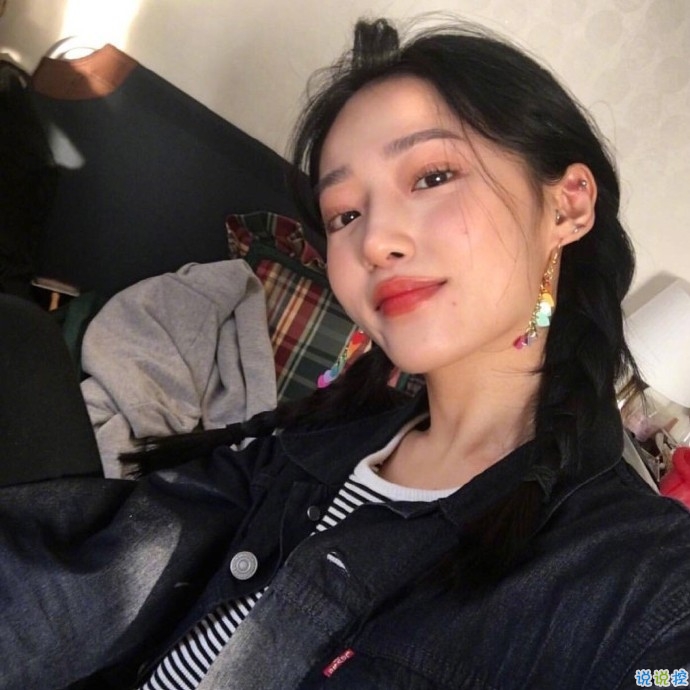 文字控说说短句图片精选:还是很想跑很远的路,去看一个很爱的人11