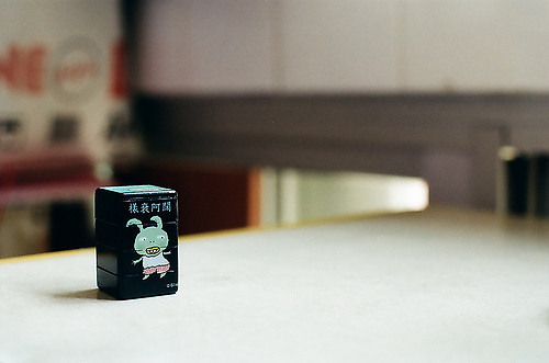 很励志的正能量说说带图片 我有孤勇一腔起于星光止于他乡3